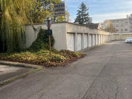 parking / box le plessis robinson 10 m2