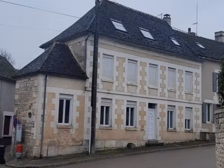 immeuble de rapport comprenant 3 appartements avec une excellent