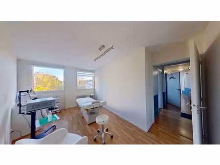 meudon - bellevue / local commercial 80m²  5p occupé