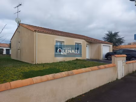 proche ecoles et commerces