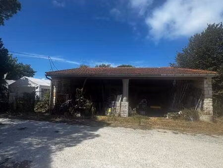 dolus d'oleron (17550)  terrain environ 390m² et grange de 54m²
