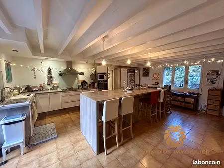 maison 7 pièces 187 m²