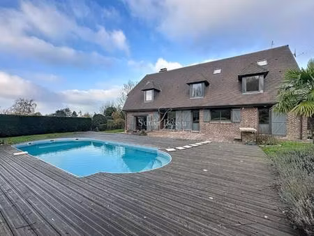maison pleine de cachet de 270m2 5 chambres piscine