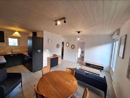 location maison à landeleau (29530) : à louer / 53m² landeleau