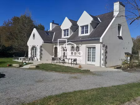 maison familiale de 179 m² parc de 2 2 hectares