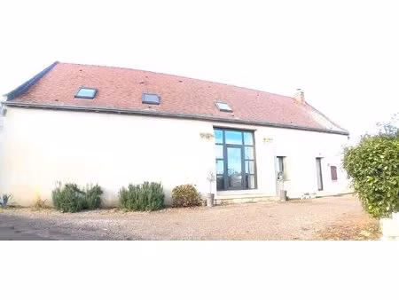 maison en pierre rénovée avec charme et modernité