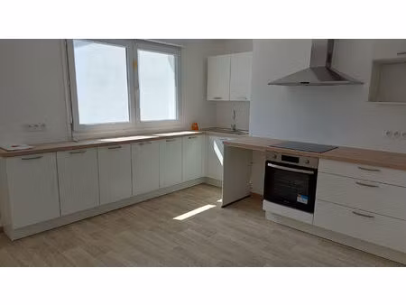 maison de plain pied rénovée !! - centre de montceau les mines t4 pièce(s) 94.72 m2