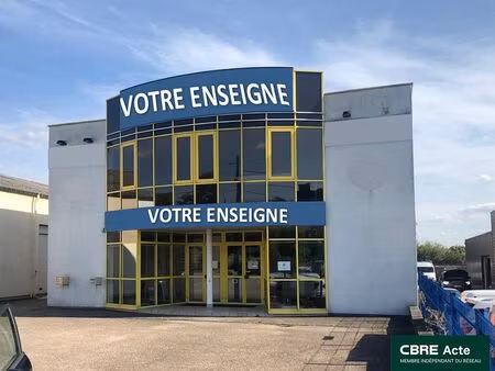 location local d'activités essey les nancy 590 m²