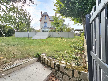 maison de maître haut de gamme à ville-dommange
