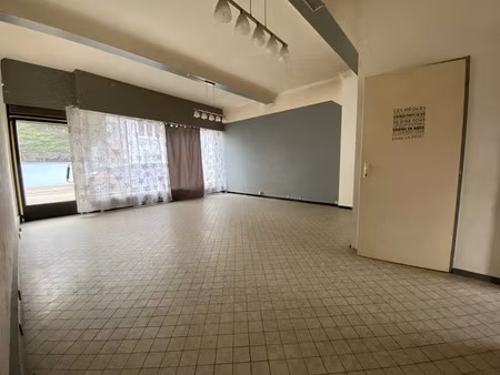 vente maison 6 pièces 147 m² à creutzwald (57150)  99 900 €