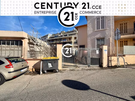 vente local industriel 745 m² cannes (06400)