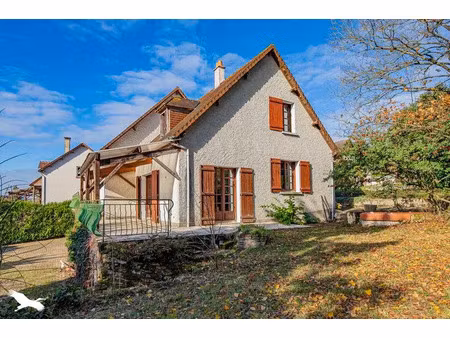 vente maison 5 pièces 137 m² à descartes (37160)  182 069 €