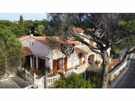 les issambres - propriété 5 chambres - proche mer et commerces