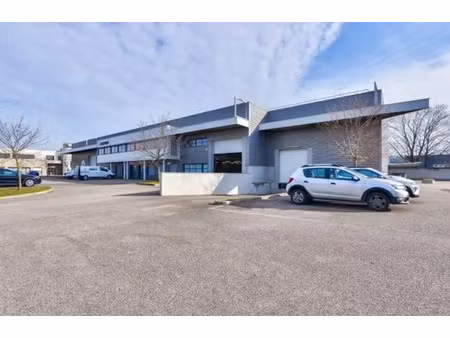 local d'activite a louer