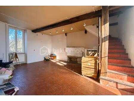 maison en pierre de 112 m² à la roche-en-brenil