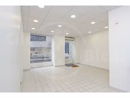 versailles : local commercial en très bon état