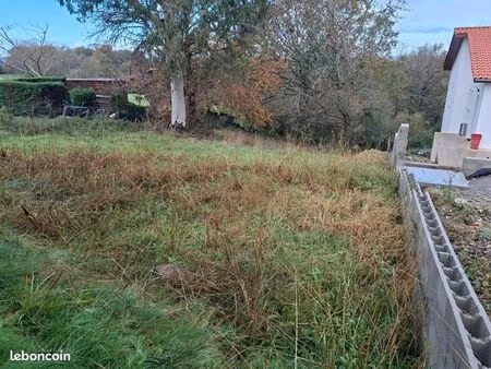 terrain constructible / commune de briscous