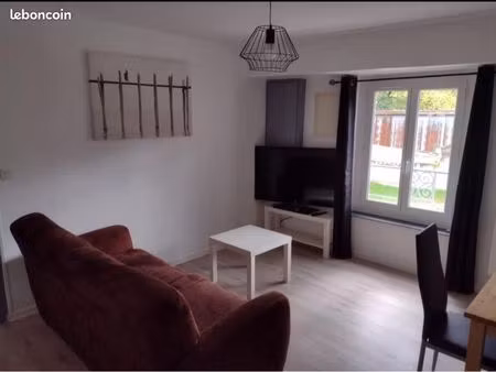 t2 meublé terrasse parking