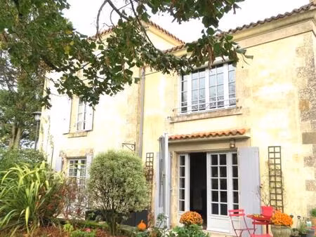 maison de caractère et familiale en coeur de bourg