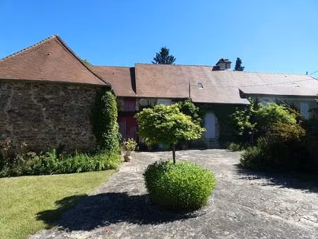 maison 122 m2 habitables / 2 granges / étable / terrain 3316m²