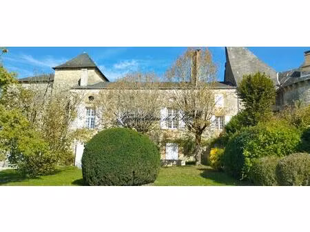 chateau de village au pays d'ans