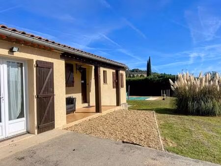 proche de limoux – villa traditionnelle de 3 chambres avec piscine et vue sur la campagne