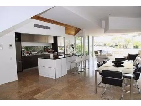 62600 - berck - 327 000