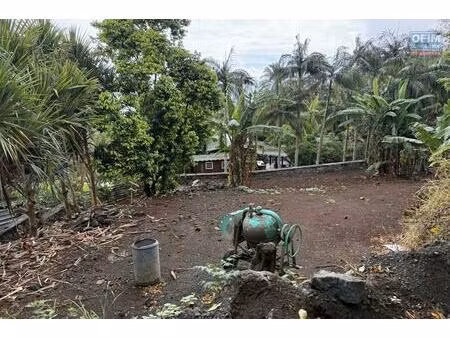 terrain rectangle et plat de 250 m2 à 380 m d'altitude  pleine vue mer  à 2 minutes du cen