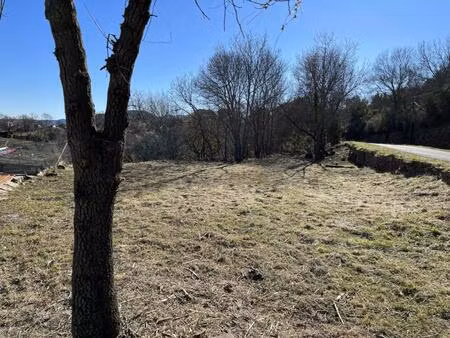 terrain à bâtir 1 790 m² – vue dominante – le puech