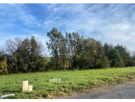 terrain à bâtir à tizac-de-lapouyade (33620)