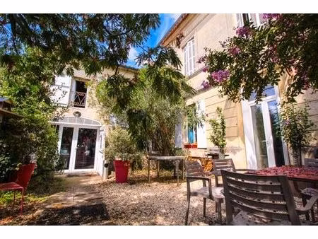 prestigieux immeuble de rapport en vente à saint-andré-de-cubzac  france