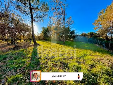 terrain viabilisé et libre de constructeur 800 m2 à mestras