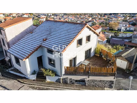 volvic - maison 170 m2  5 chambres  terrasse et double garage