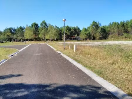 vente terrain 625 m² landiras (33720)
