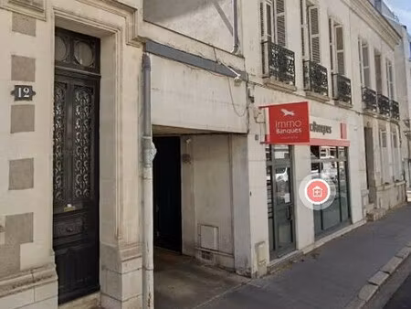 location parking tours 37000