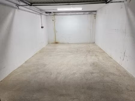 vente garage 21 m² agde (34300)