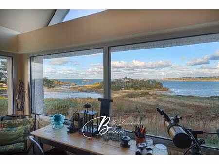 a vendre propriété avec emplacement d'exception penvénan