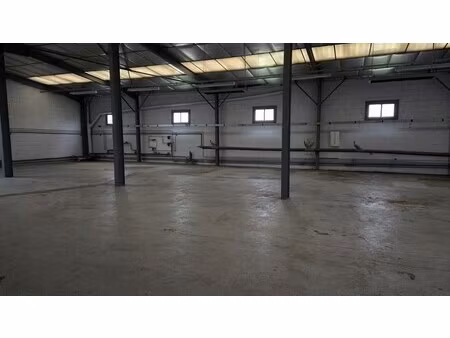 location local commercial