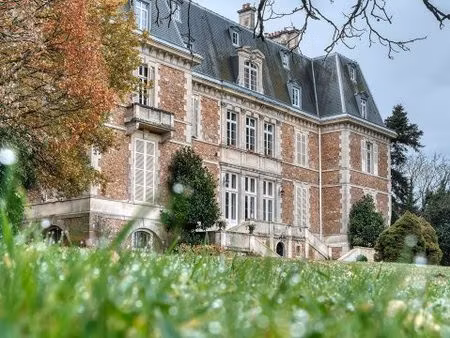 appartement duplex dans un château au coeur d'un parc boisé