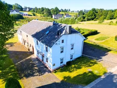 charmante maison d'habitation dans un endroit calme de bulla