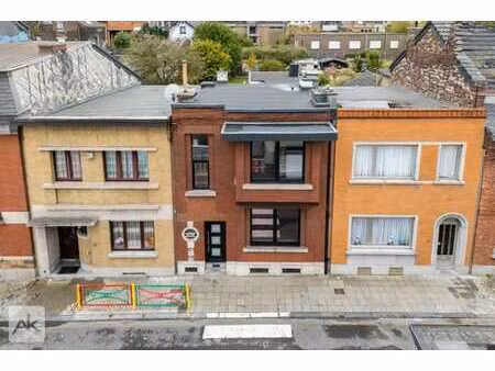 magnifique maison 3 chambres rénovée proche du sart tilman !