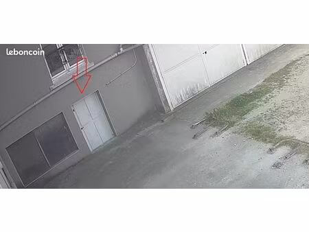 local sécurisé 20 m² - stockage/garde-meubles