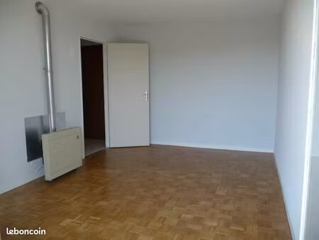 studio 1 pièce 26 m²