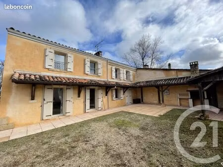 maison 6 pièces 147 m²