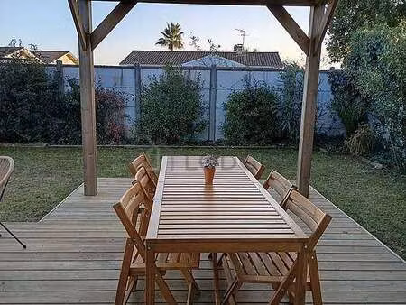 maison individuelle 4 chambres meublée avec jardin  barbecue et place   de parking en opti