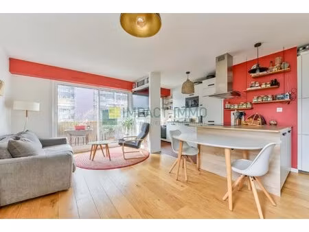 3 pieces balcon cave parking !