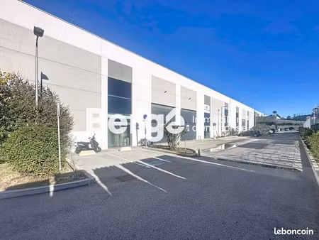 local 612 m² mougins