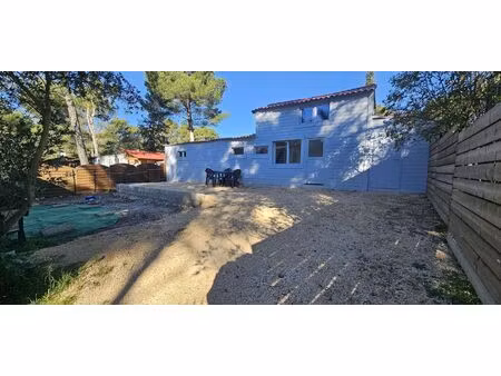 vente maison 3 pièces 50 m² le castellet (83330)