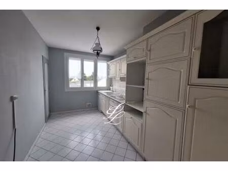 vente - appartement 3 pièces 73 m2 sable sur sarthe