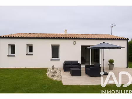 vente maison 5 pièces 103 m² chasnais (85400)